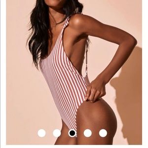 Brand New billabong swimsuit